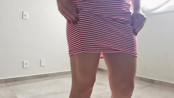 Câmera Escondida Com Novinha Limpando A Casa free video