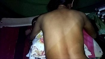 देसी बीबी को पीछे से चोदा जोर से और अपना सारा नीकाल दिया free video