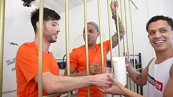 Making Of - Erick & Mieto Duarte - Bareback (Orange Is The New Gay: Detento Dotadão) free video