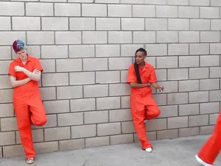 Prison Girls In Fight Conflict Get Arresting For Sex By Lesbian Guards free video