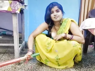 Indian Nokrani Ke Sexy Big Boobs And Young Hot Boy Xxxsoniya free video