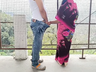 Tarki Devar Ne Bhabhi Ko Suhagrat Ke Din Pink Saree Mein Ache Se Choda Xnxx free video
