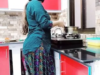 Desi Wife Fucked In Kitchen While She Is Making Tea free video